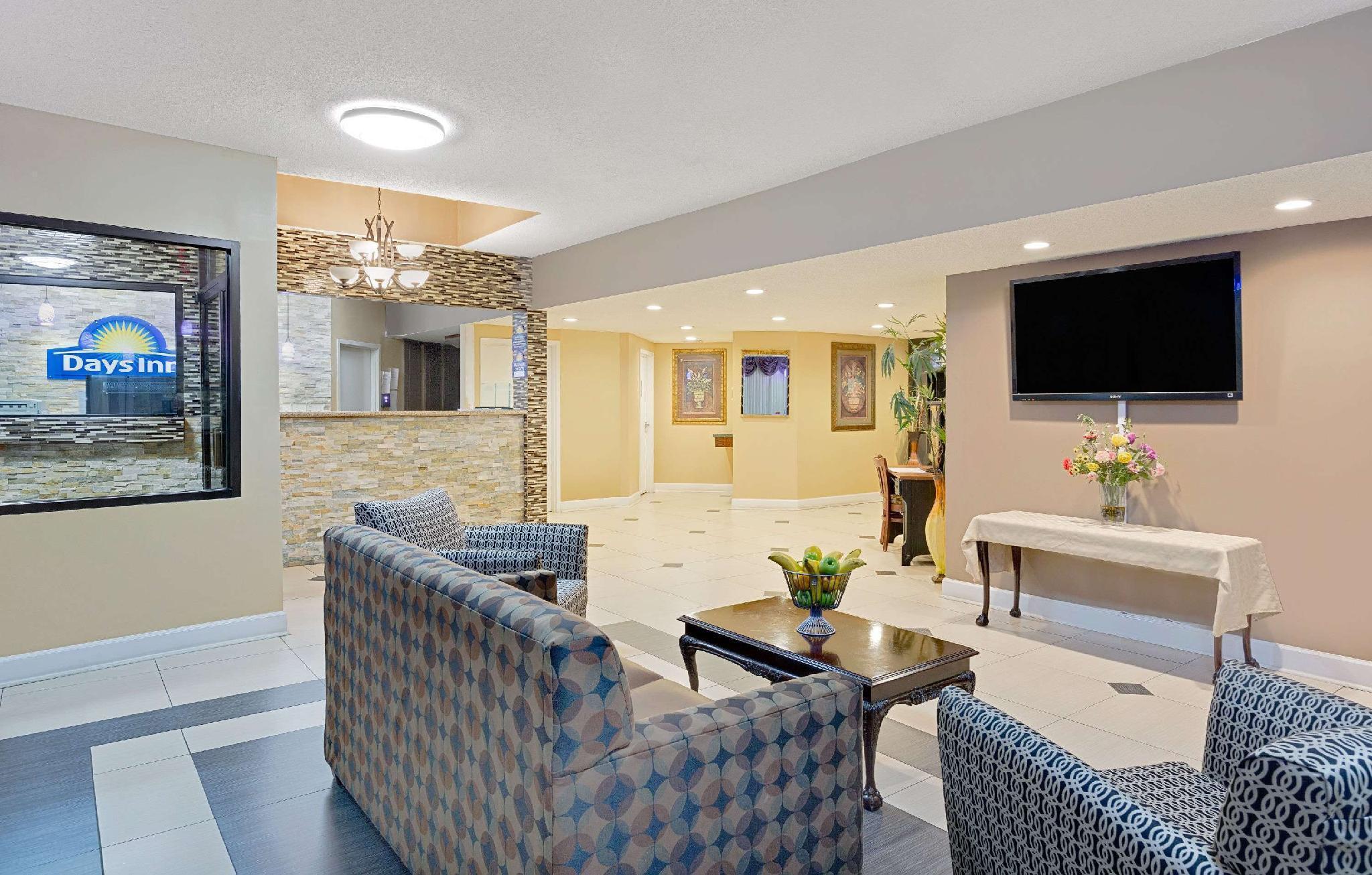 Days Inn By Wyndham Columbus Extérieur photo