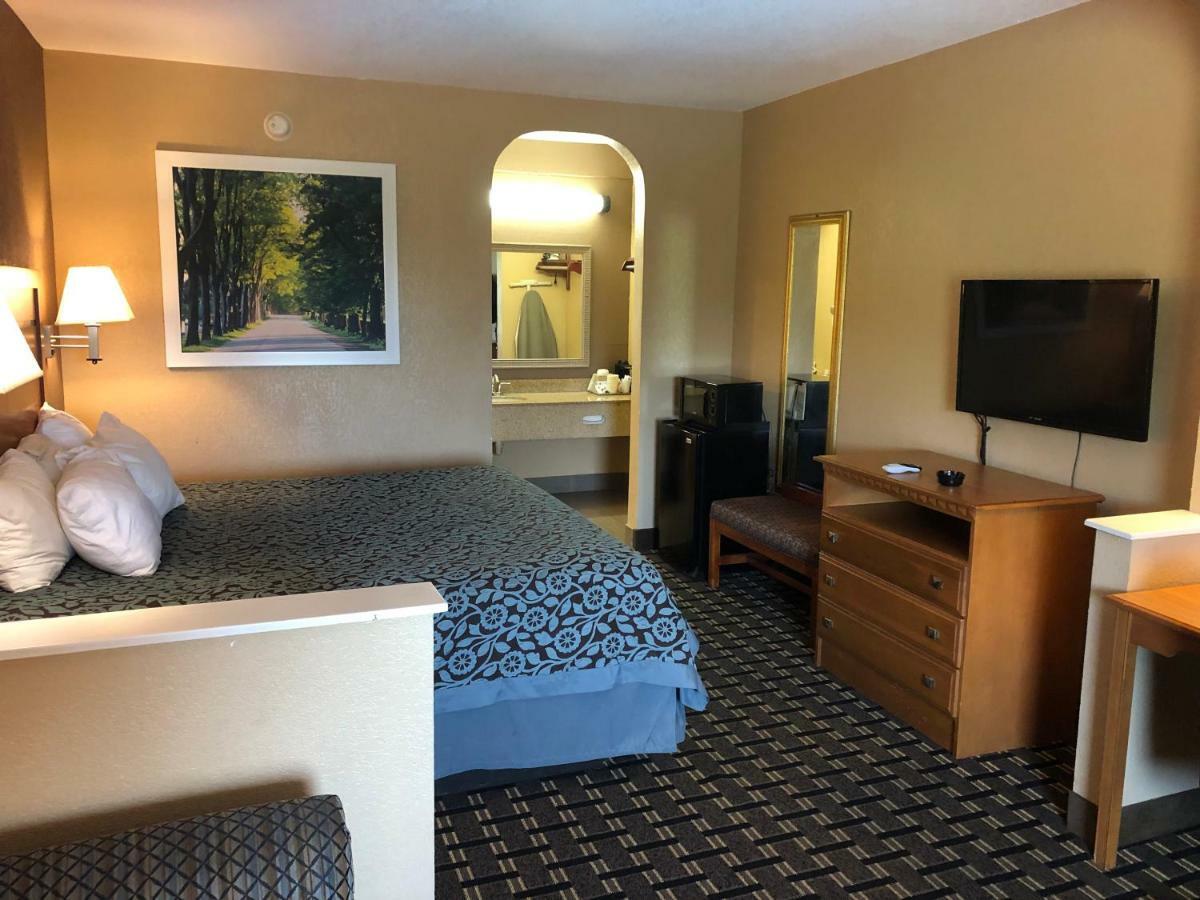 Days Inn By Wyndham Columbus Extérieur photo